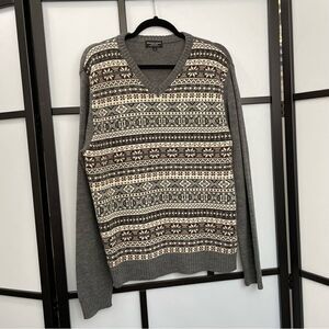 [l] Men’s Wool Blend Grey, Creme’ Red Snowflake Fair Isle Pattern V Neck Sweater